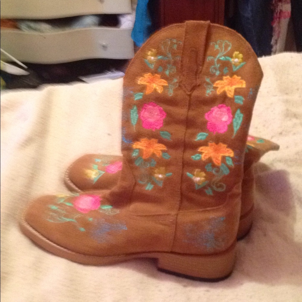 Roper boots light brown with applicator flowers